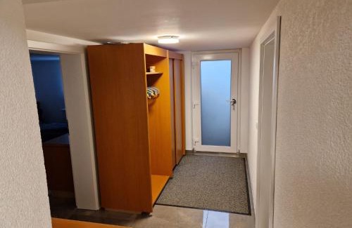 Muggensturm Casa | Monteurzimmer- Kellerwohnung mit GemeinschaftsBad und Küche BEI RASTATT
