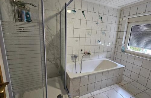 Siegen Casa | Monteurzimmer - Privatzimmer Unterkunft Siegen zentrale Lage mit Ausblick