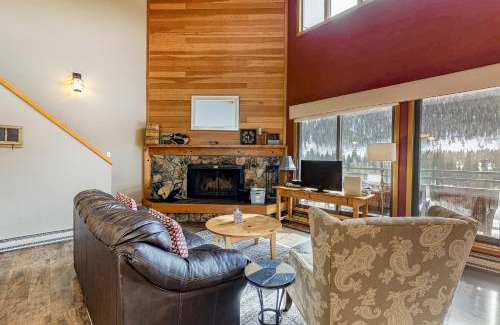 Lakeside Village Casa | Montezuma Condominiums