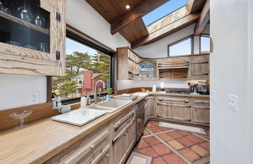 Park Hill Casa | Month Long - Beachfront Lux Cottage - #PH71 *NEW LISTING!!!*