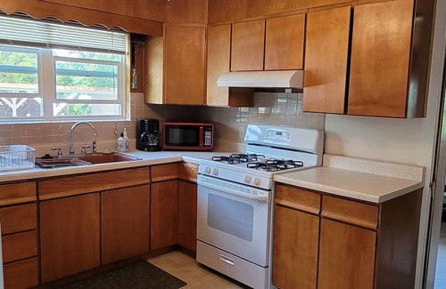 Moab Cabina | Month to Month Rental - Adorable 2 bedroom cabin close to downtown Moab!