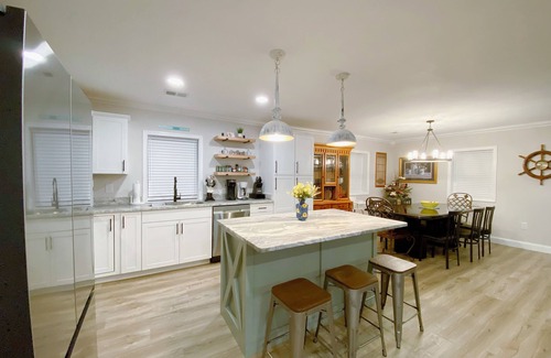 Hartwell Casa | monthly 40% discount, hartwell lake side home & pet