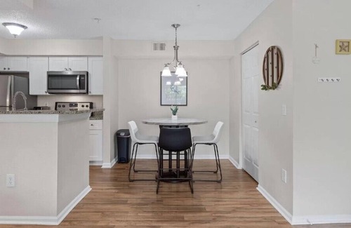 Indian Bayou Condominio | Monthly Discounts In The Heart of Destin ! Close To Beach and Restaurants! Dancing Cloud 260