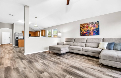 Lancaster Casa | Monthly Mid Term Rental In Lancaster, TX