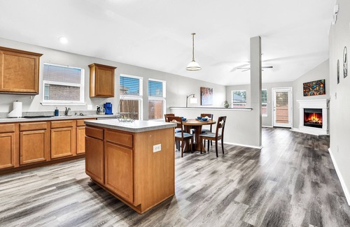 Lancaster Casa | Monthly Mid Term Rental In Lancaster, TX