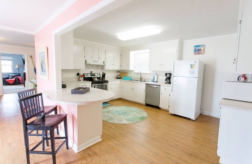 Kure Beach Cabaña | Monthly Off Season Rentals! Charming Beach Cottage, 1 Block to Beach, Kure Pier + Food, Dog Friendly