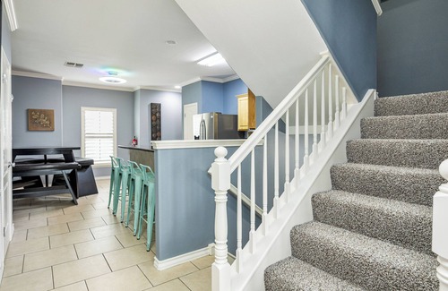 Corpus Christi Casa | Monthly Rates 3 Bedroom w/ Pool! Optional Golf Cart