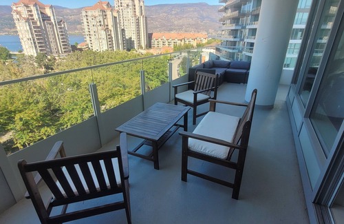 Cultural District Casa | Monthly Rates Negotiable $. 2 Pools/HT/Gym/ Pets OK. Luxury Condo @ One Water
