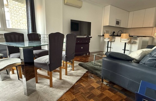 Ciudad Jardin Apartamento | Alquiler Mensual– Piso 1 Dormitorio en Madrid