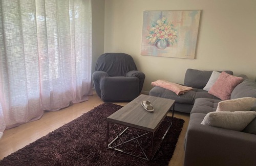 Downtown Gatineau Casa | Monthly room for rent (only ladies accepted)