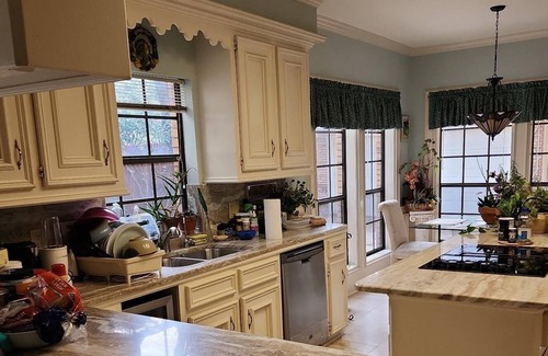 Clear Lake City Cama Y Desayuno | Monthly stay - Private room with full bed in Luxury Clear Lake house