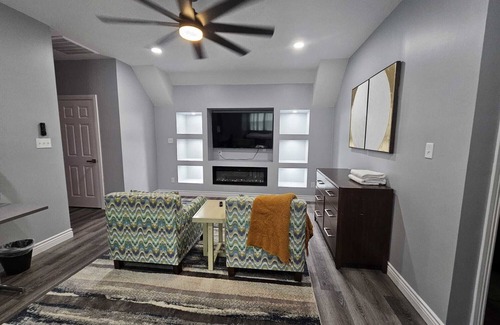 Collierville Casa | MONTHLY STAYS-Spacious 5-Bedroom Retreat in Collierville – Ideal for Groups!