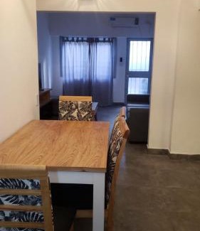 Comuna 9 Apartamento | Montiel 364