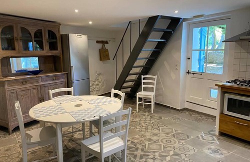 Le Thor Casa | Montjoïa Le gîte bleu