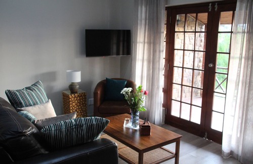 Franschhoek Chalet De Esquí | MontMartre Chalets