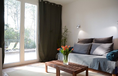 Saint-Clement-de-Riviere Apartamento | Montpellier Norte, 2 habitaciones con encanto en el pinar