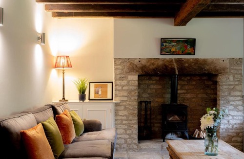 Ampney Crucis Casa | Montreal House