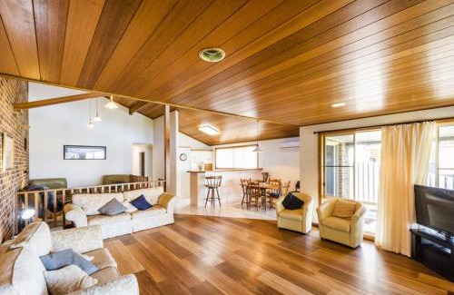 Iluka Casa | Montrose by the Bay