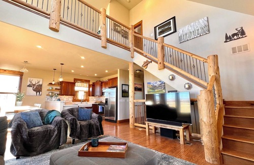 Montrose Cabina | Montrose Quiet Country Home with a View on 3 Acres!