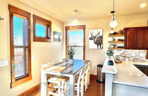 Montrose Cabina | Montrose Quiet Country Home with a View on 3 Acres!