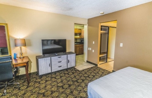 Montrose Hotel | Montrose Valley Lodge