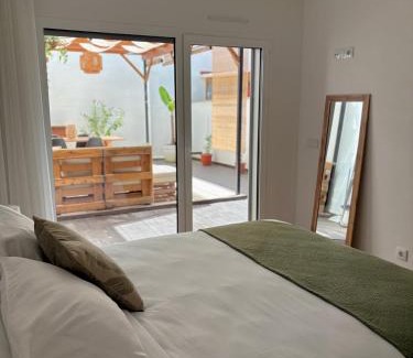 Leiria Apartamento | Moodhu Villa - Cozy Apart w/Amazing Terrace