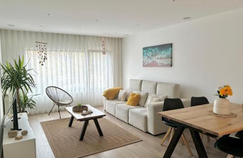 Leiria Apartamento | Moodhu Villa - Cozy Apart w/Amazing Terrace