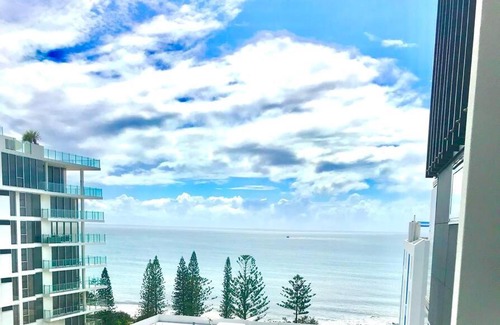 Mooloolaba Apartamento | Mooloolaba, First Ave. First Light Apt Ocean Views
