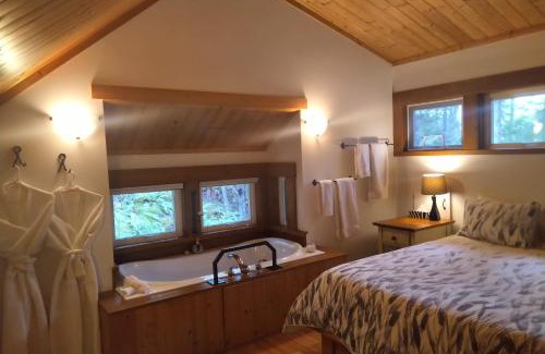 Madeira Park Casa | Moon Dance Cabin