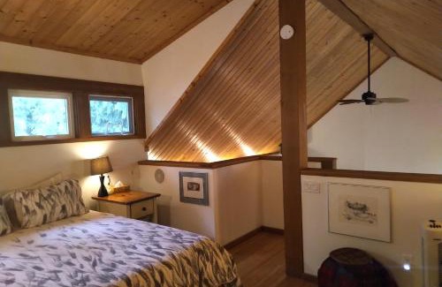 Madeira Park Casa | Moon Dance Cabin