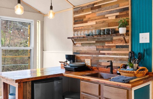 Stanton Cabina | Moon Dance Tiny Home - Our Newest RRG Glamping Cabin