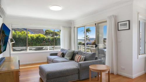 Terrigal Casa | Moon Glow Views, Short Walk To Beach Accom Holidays