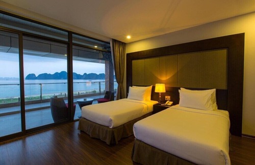 Ha Long Hotel | Moon Halo Hotel