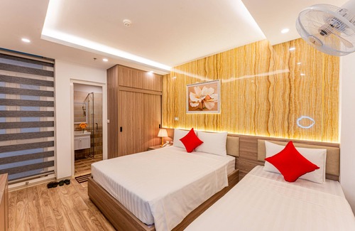 Trung Hoa Nhan Chinh Hotel | Moon Hotel Do Quang