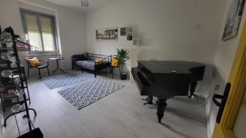Barriera Vecchia-San Giacomo Apartamento | Moon House