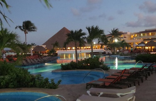 Chetumal Complejo | The Grand Moon Palace VIP All Inclusive Vacation