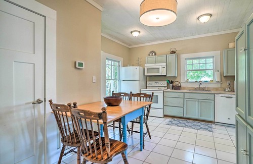 Biloxi Cabaña | 'moon Pie Cottage' Near Dtwn Ocean Springs!