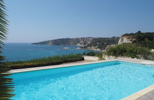Pesada Villa | Villa Moon & Sun: magnífica villa con vistas al mar, piscina, acceso privado al mar