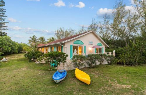 Gregory Town Casa | Moonflower home