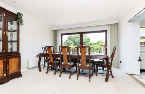 Christchurch Casa | Moongate