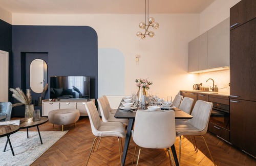 Old Town Apartamento | Moonlight II Apartment - LoftAffair