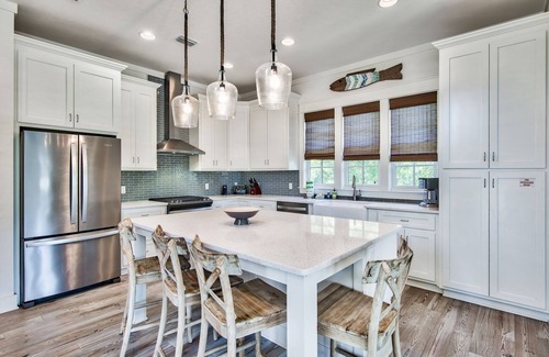 SeaNest Village Casa | Moonlight Mile- Dog Friendly- 4 Bikes!- Golf Cart!
