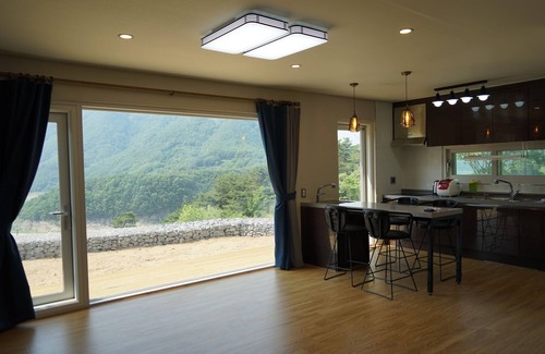 Danyang Condominio | Moonlight Village Pension
