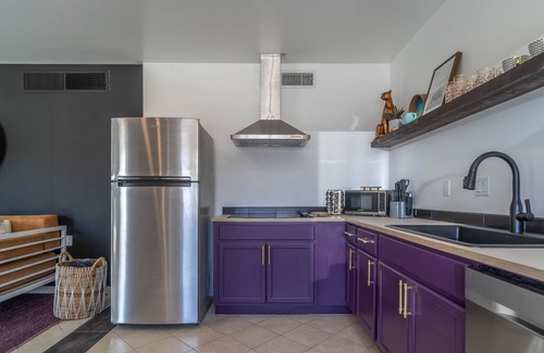 Desert Hot Springs Apartamento | Moonlite Nights Desert Stay w Soaking Tub