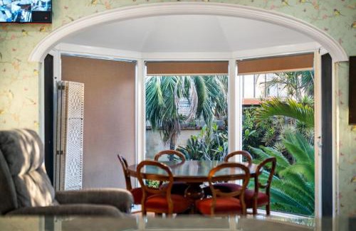 Beaconsfield Casa | MoonRakers - Heritage Charm in Fremantle