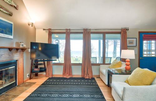 Suttons Bay Casa | Moonridge Cottage