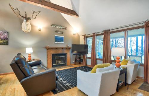 Suttons Bay Casa | Moonridge Cottage