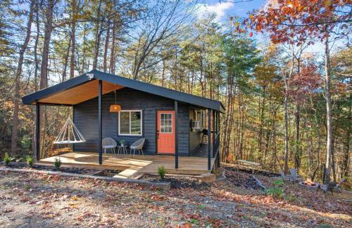 Ellijay Casa | Moonrise Retreat with Spa Fire Pit 8 min to Town