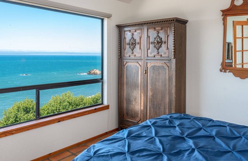 Gualala Cabaña | Moonstar Cottage - Escapada con vista al mar con jacuzzi y admite mascotas