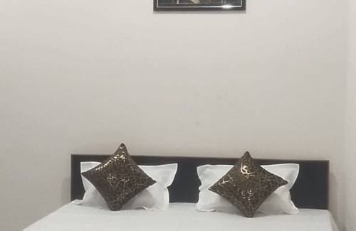 Phulpur Hotel | Moonvilla Banquet And Hotels